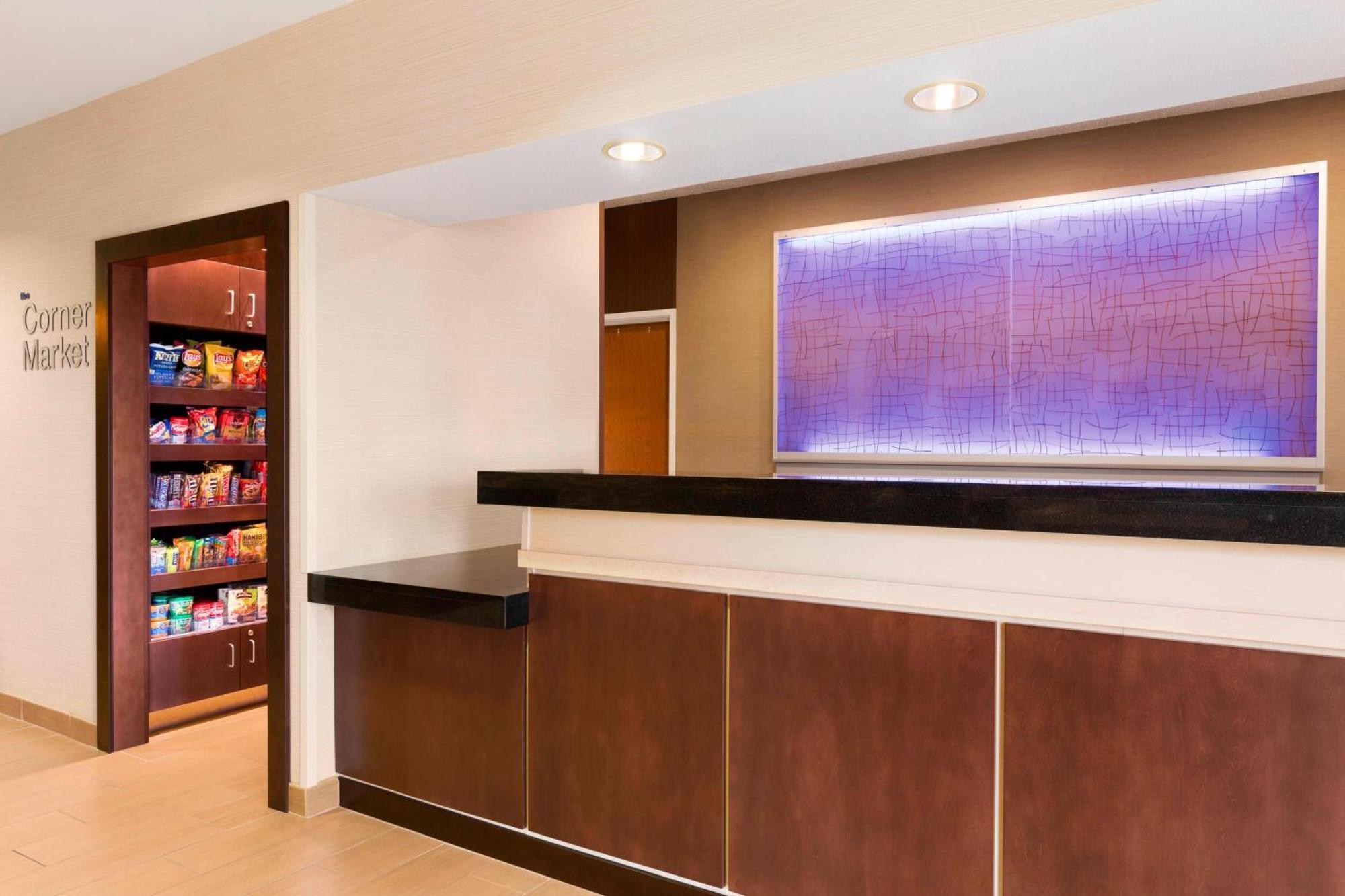 Hotel Fairfield &