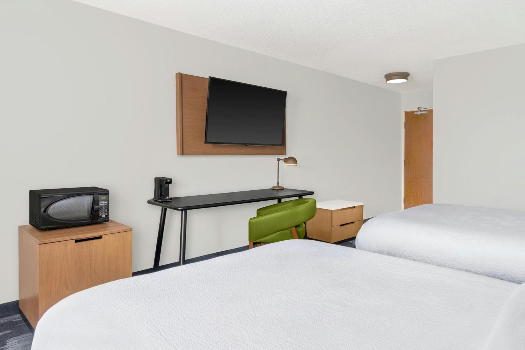 Fairfield & Hotel Saginaw