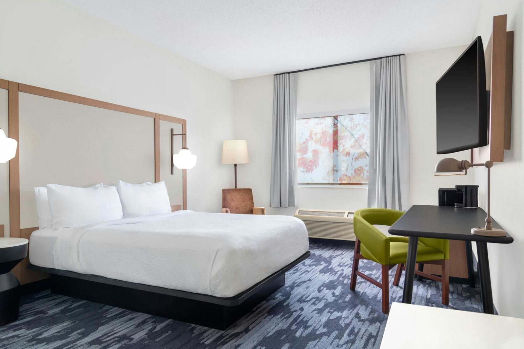 Hotel Fairfield & Saginaw