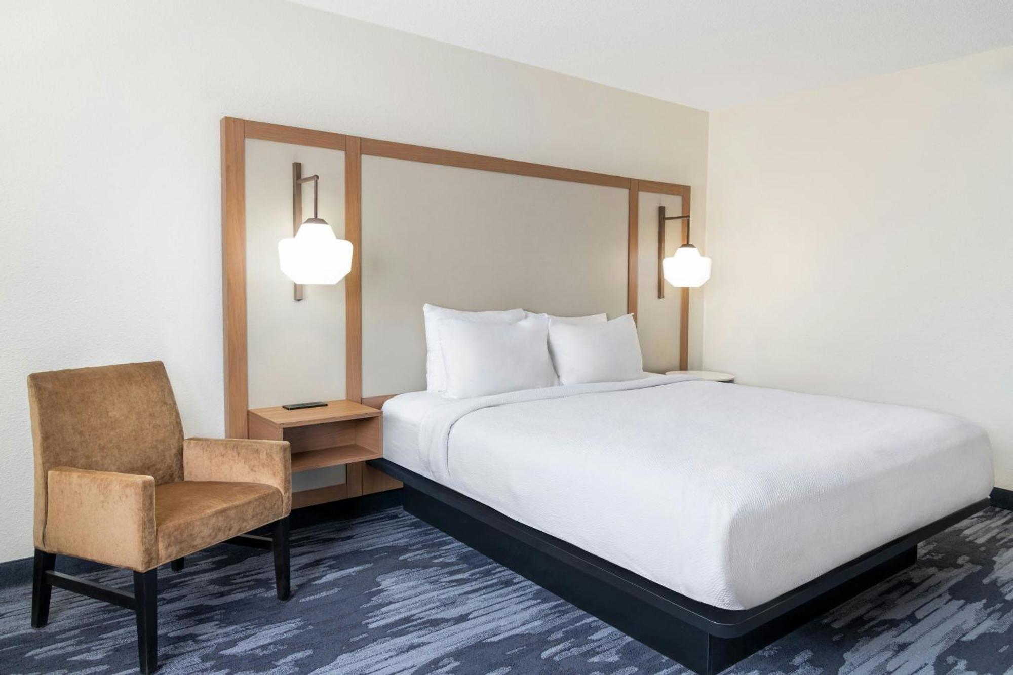 Hotel Fairfield &